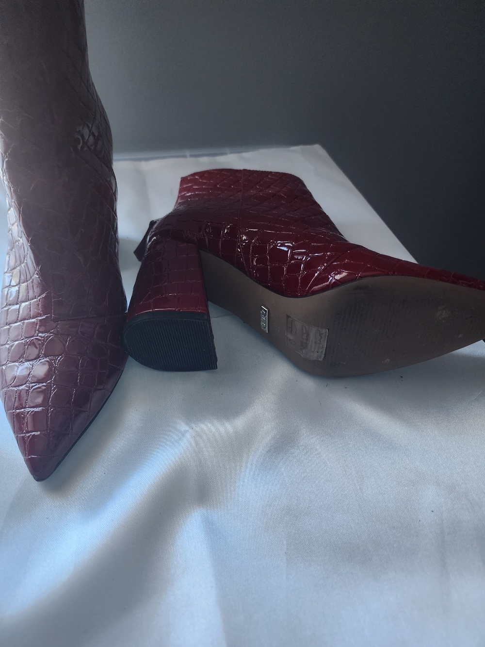 Topshop Burgundy Croc-Embossed Pointed Ankle Boots - Picture 4 of 8